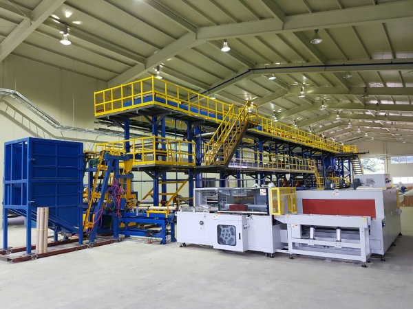 自粘改性沥青防水卷材生产线