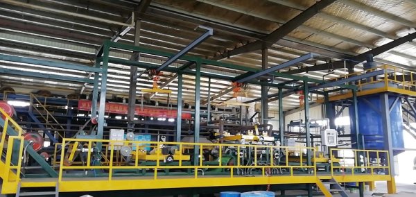 自粘改性沥青防水卷材生产线